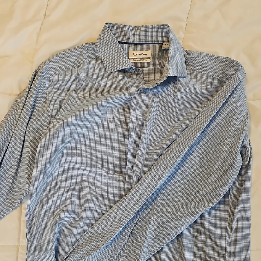 Calvin Klein Men's Blue Grid Dress Shirt - Picture 2 of 2